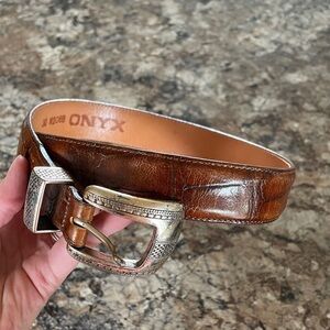 Onyx Brown Leather Men’s Belt with Ornate Silver Buckle Size 30 Western